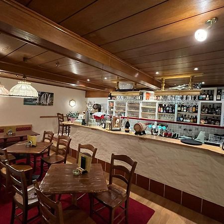 Gasthof-Pension Alt Kirchheim バド クラインキルヒハイム エクステリア 写真