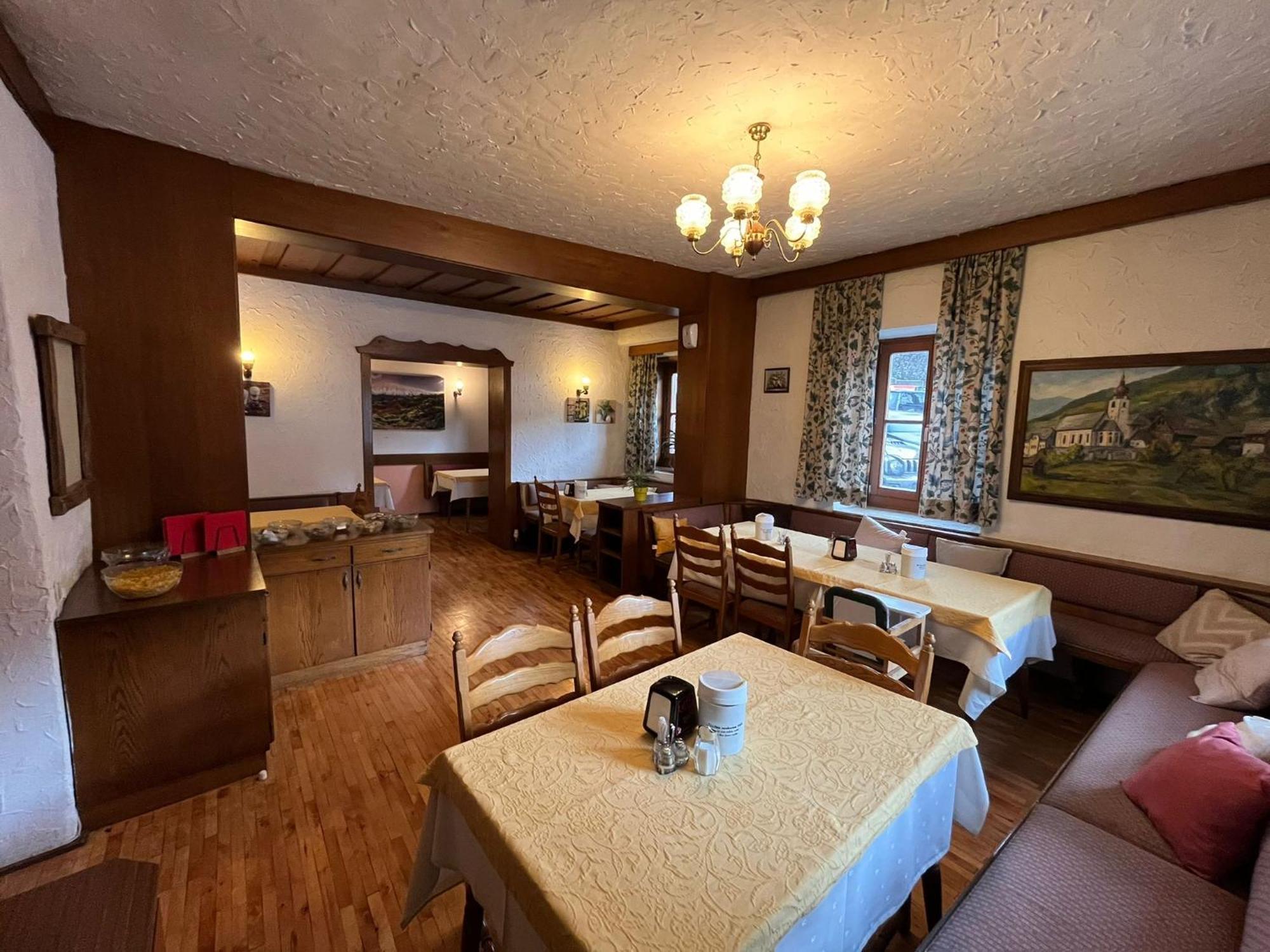 Gasthof-Pension Alt Kirchheim バド クラインキルヒハイム エクステリア 写真
